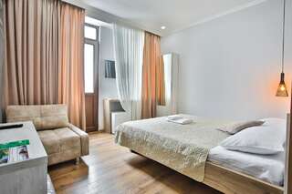 Отель Hotel Terrace Kutaisi Кутаиси Улучшенный одноместный номер-2