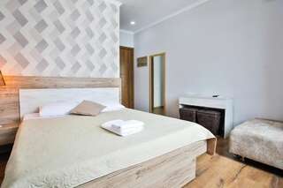 Отель Hotel Terrace Kutaisi Кутаиси Улучшенный одноместный номер-8