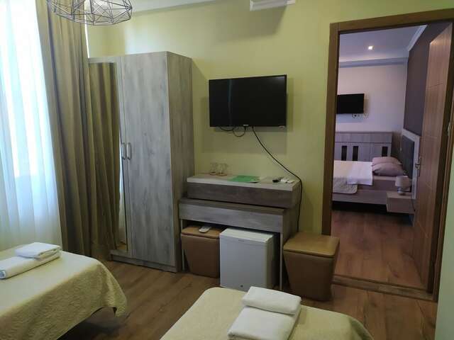 Отель Hotel Terrace Kutaisi Кутаиси-16